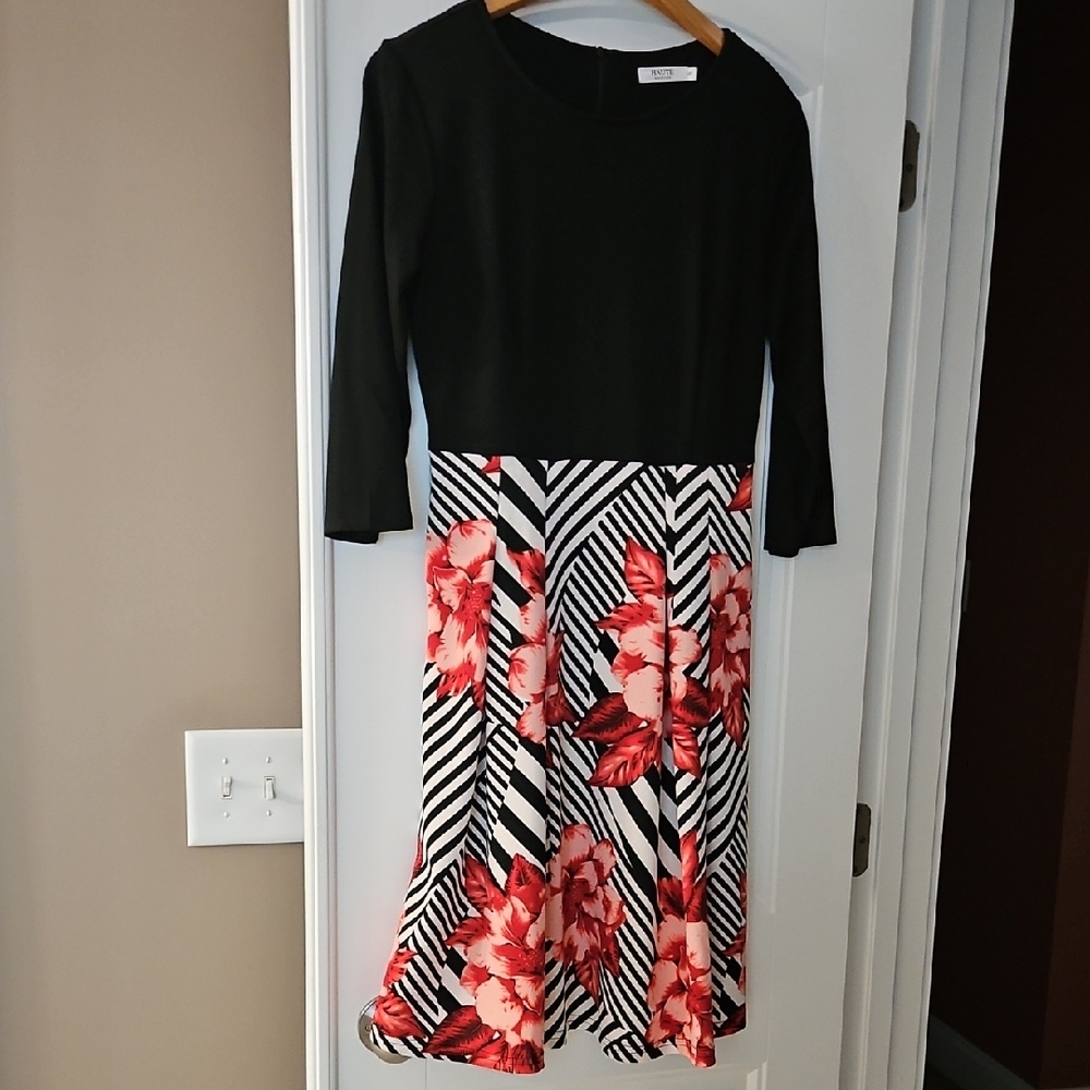 Elegant Black and Red Floral Long Sleeve Dress